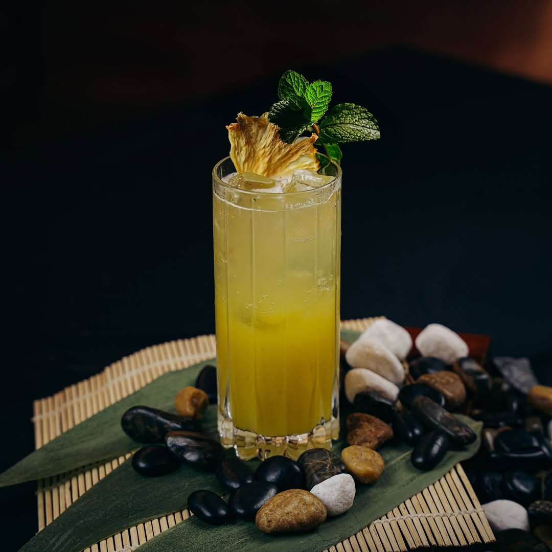 YU: professional, high-quality cocktail photography