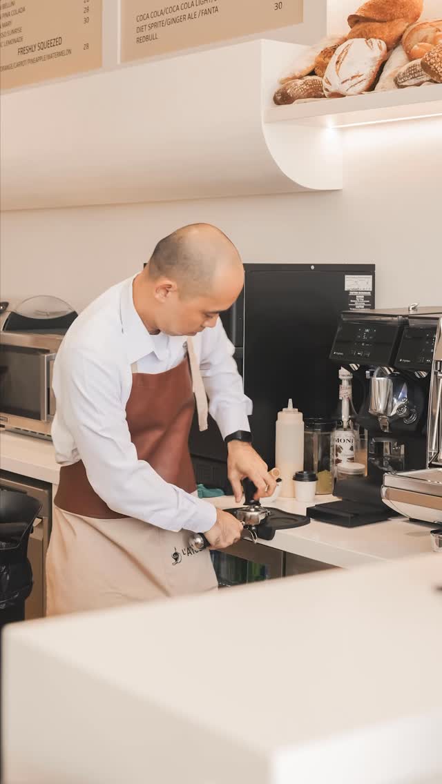 L'Atelier Café & Restaurant: professional photo of staff working