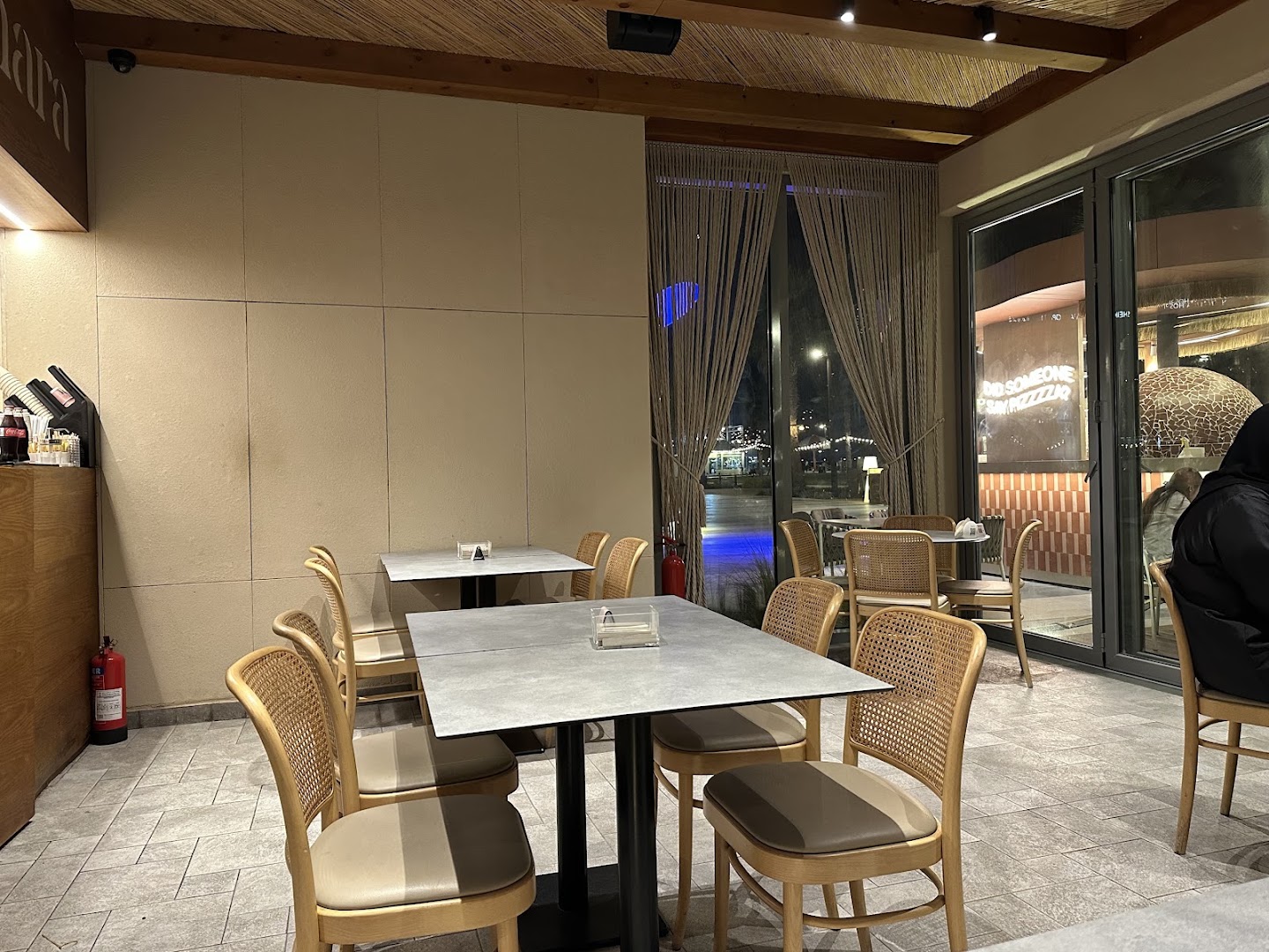 Mara Lounge Restaurant: clear view of restaurant interior