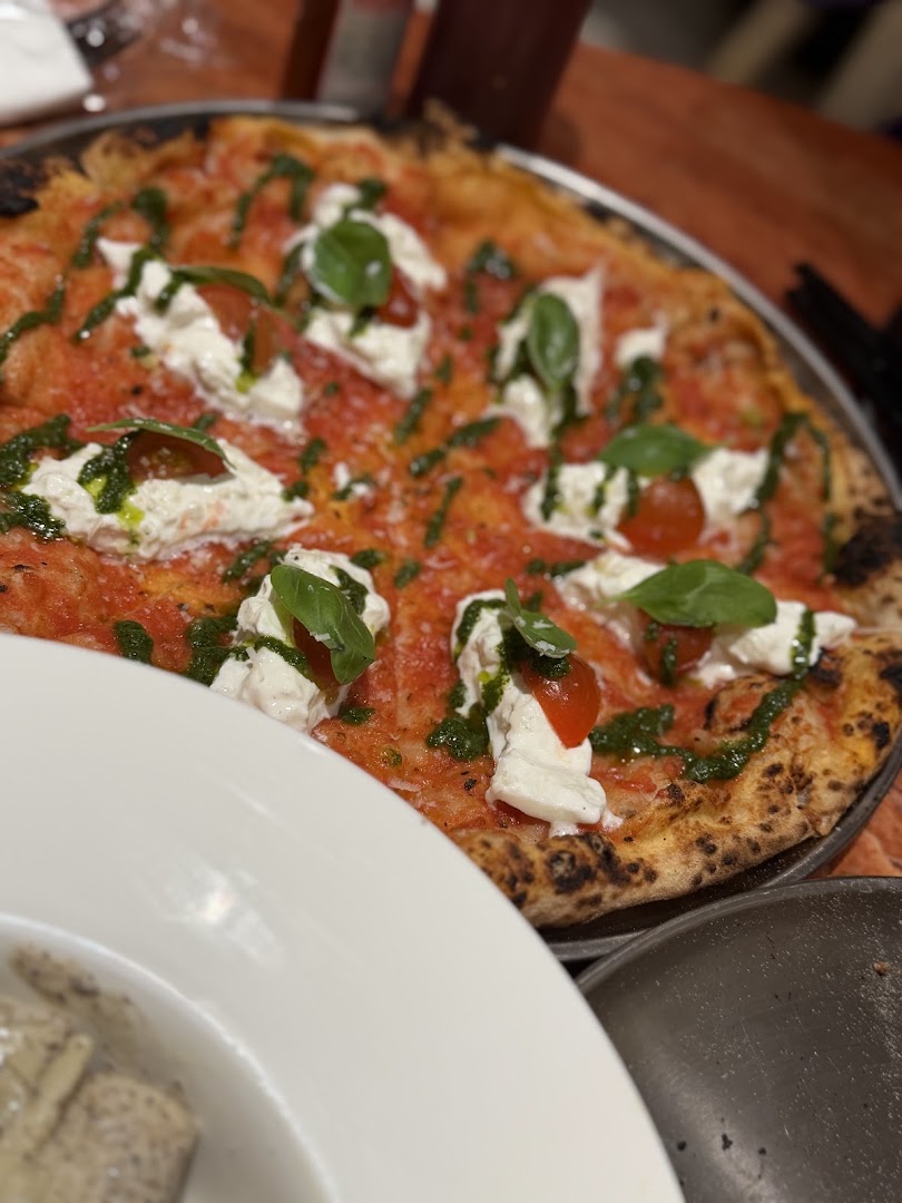 ORO Pizzeria: appetizing, high-quality food photo
