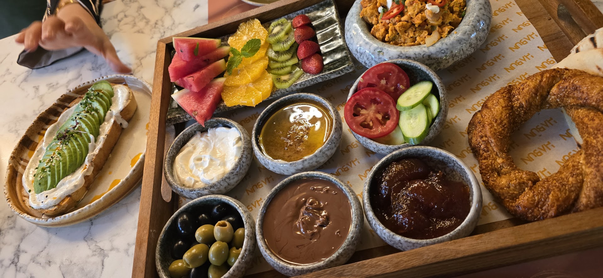 Habun Restaurant: appetizing, high-quality food presentation