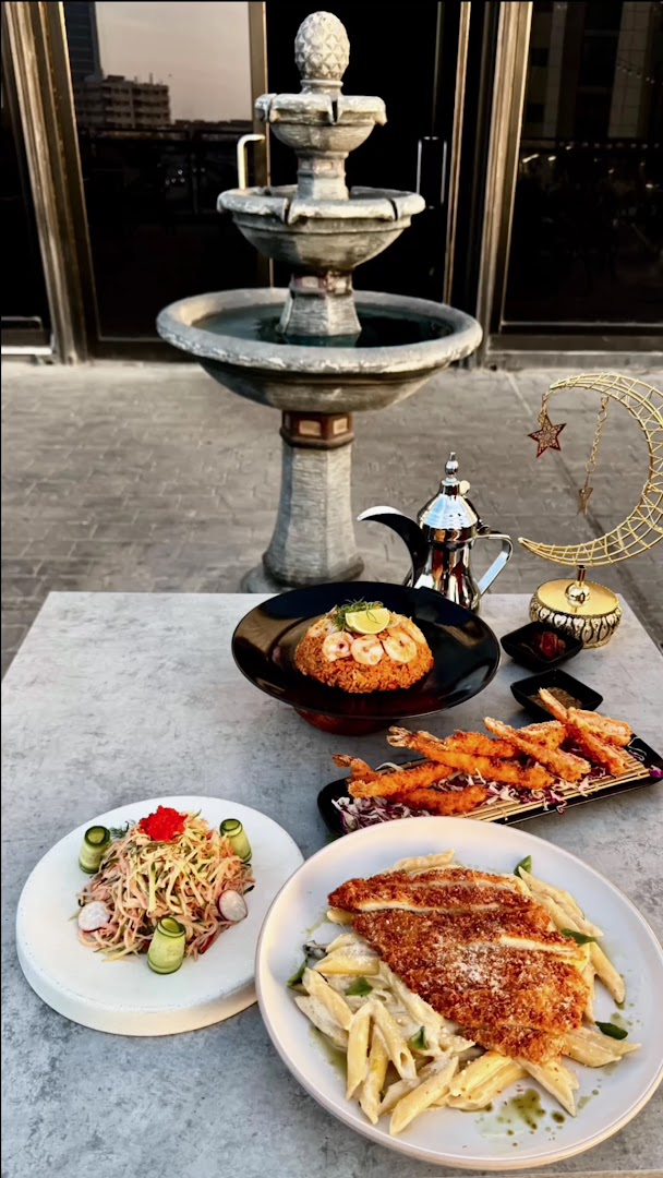 Hanzo: appetizing food photography at venue