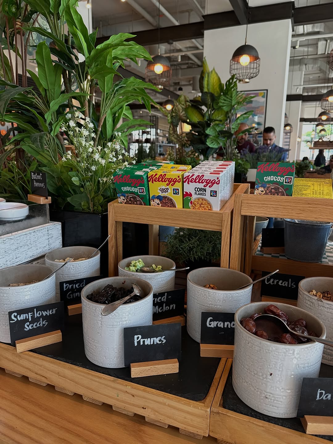 The Daily: appealing breakfast buffet display