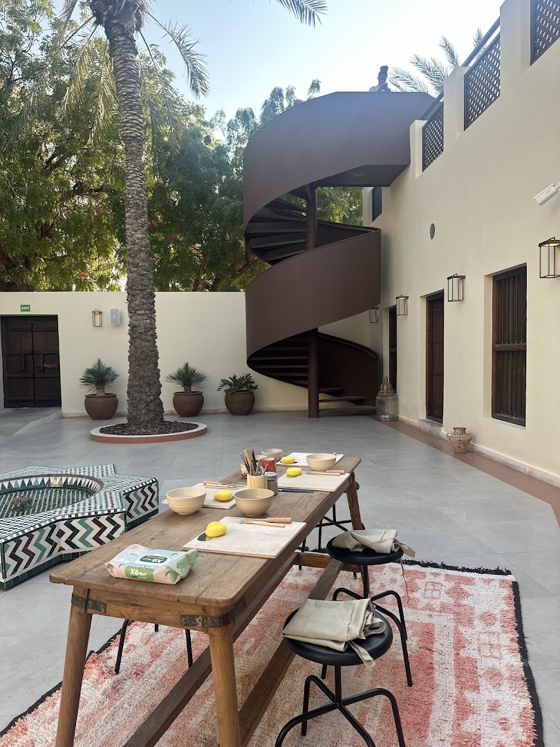 Bait Elowal: attractive, well-lit restaurant courtyard