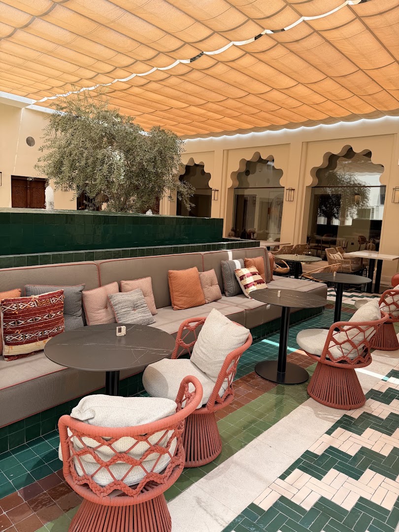 Bait Elowal: attractive and inviting restaurant terrace