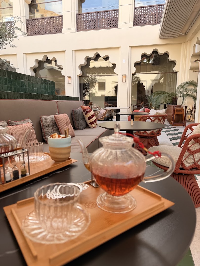 Bait Elowal: inviting atmosphere and quality composition