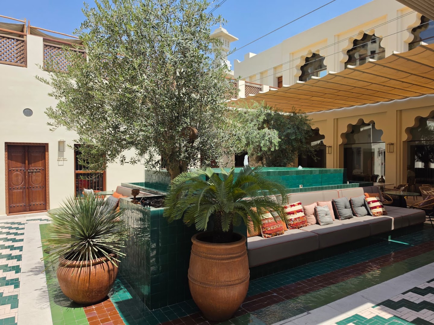 Bait Elowal: beautiful, high-quality restaurant terrace photo