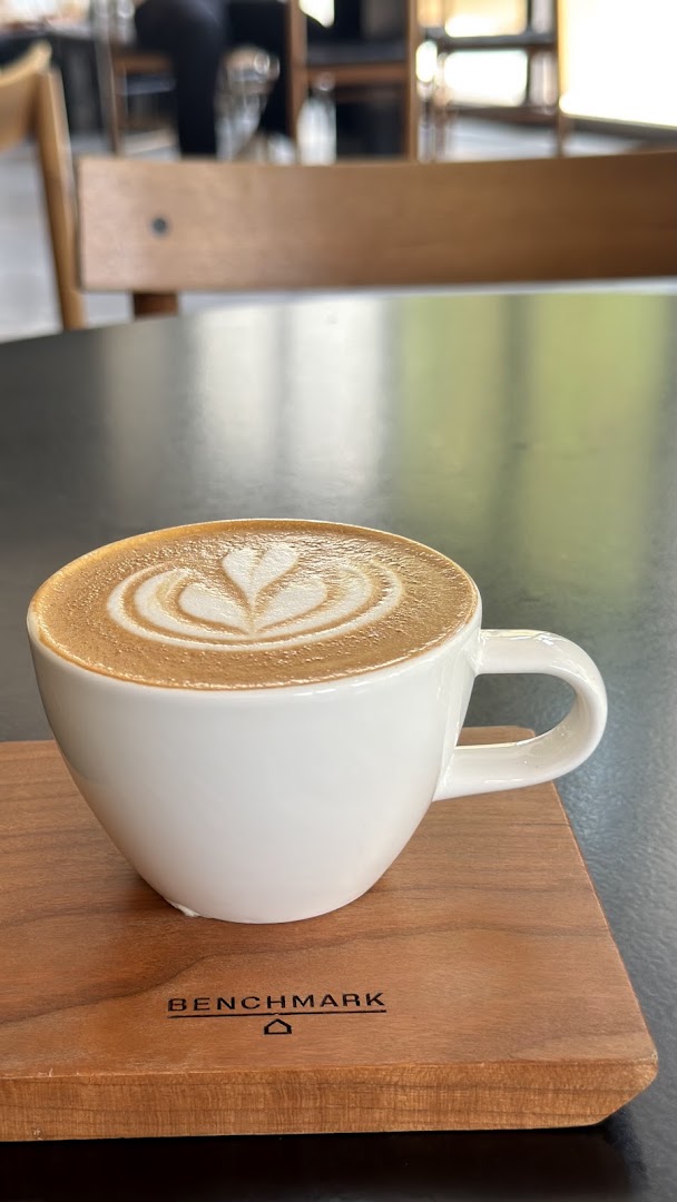 Benchmark Coffee: high quality coffee presentation