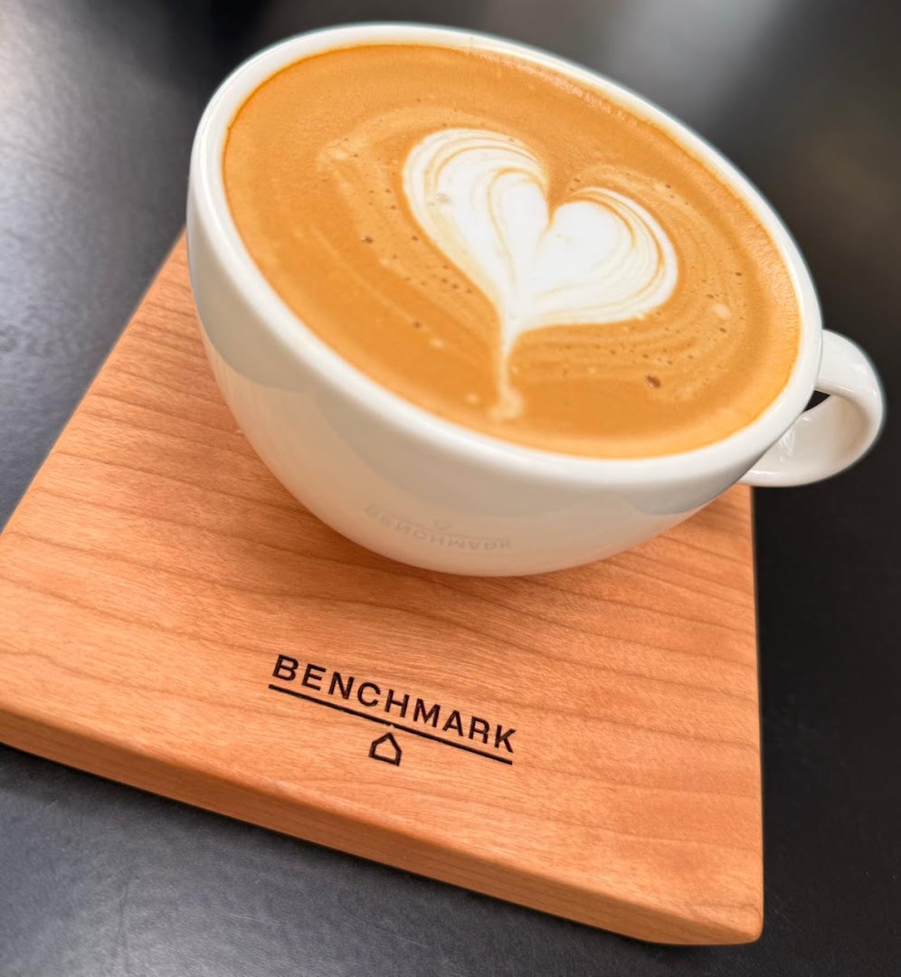 Benchmark Coffee: high quality latte art photo