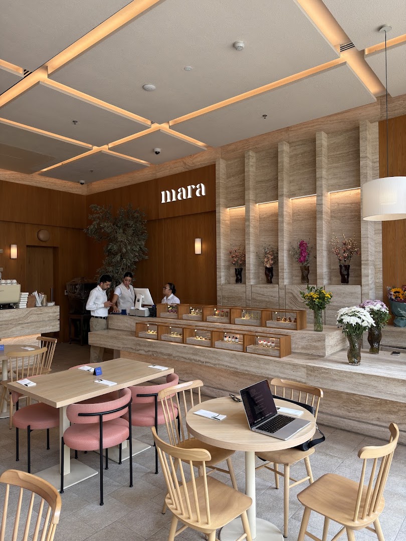 Break by Mara: professional interior shot of venue