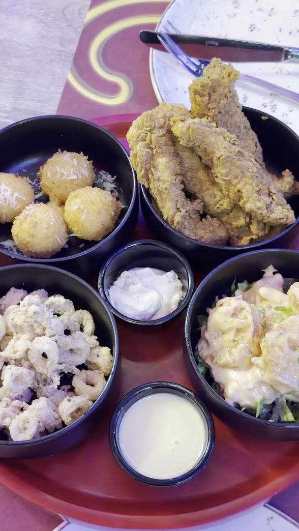 Catch22: appetizing, clear food photography