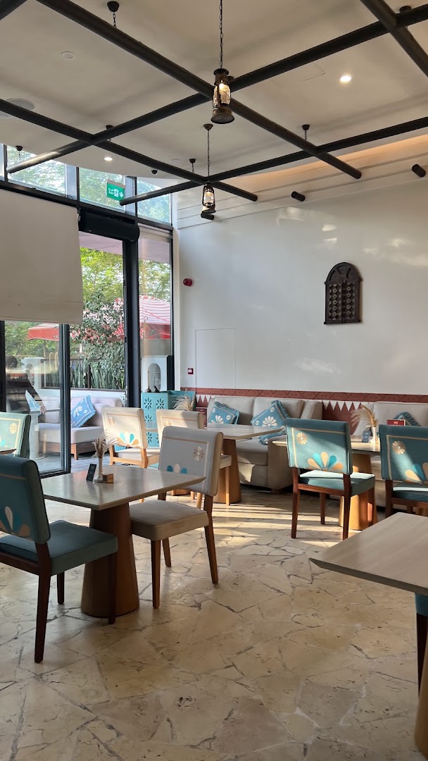Kashtat Amina: clear, inviting restaurant interior shot