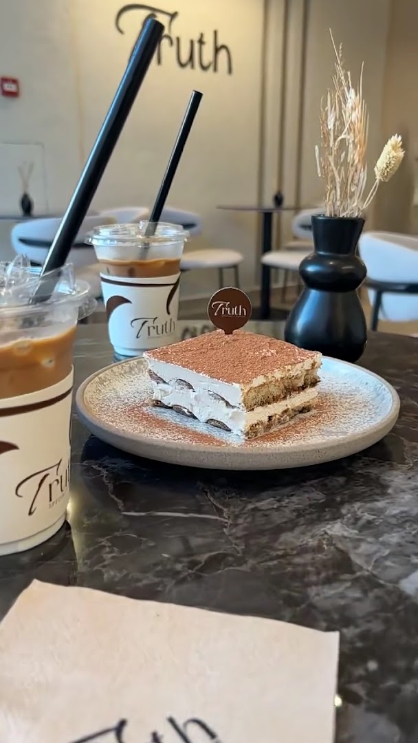 Truth Specialty Coffee: appetizing food and drink presentation