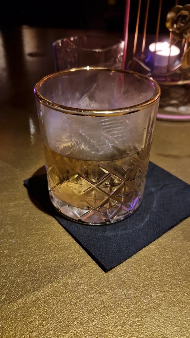 Angel & Two Bibles: high quality cocktail photo