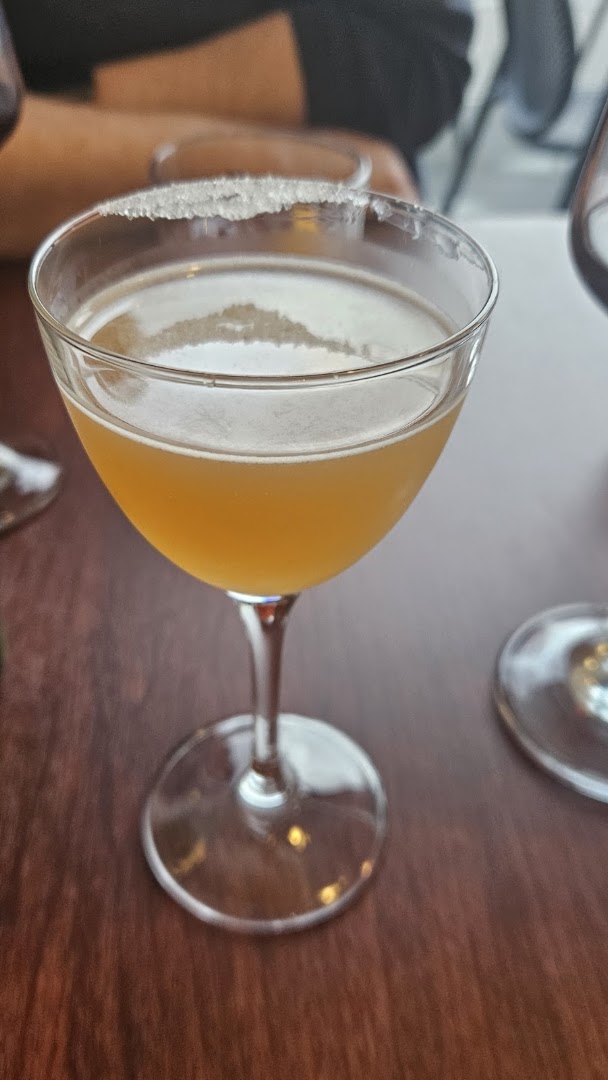 Marcel: appetizing photo of a cocktail