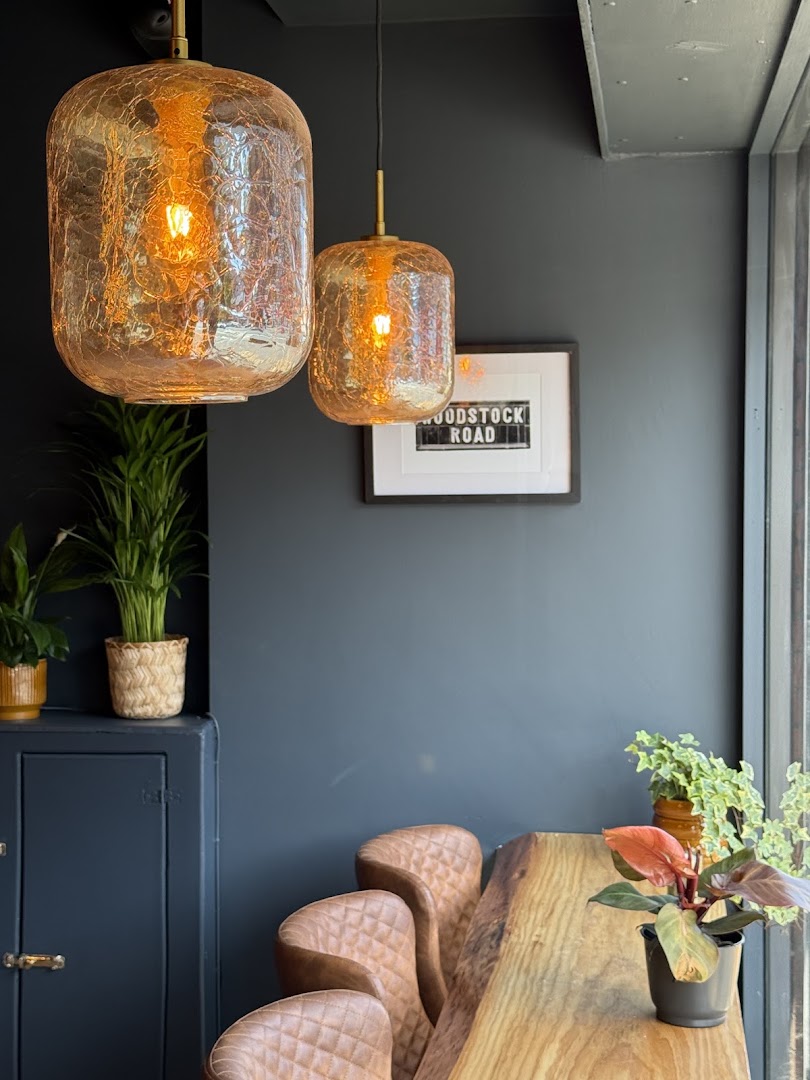 SandPit Coffee: attractive, professional interior atmosphere shot