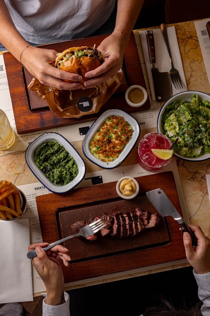 Flat Iron: appetizing high-quality food photography