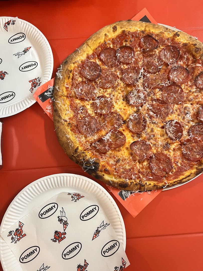 Pommy's Pizza: appetizing photo of restaurant food