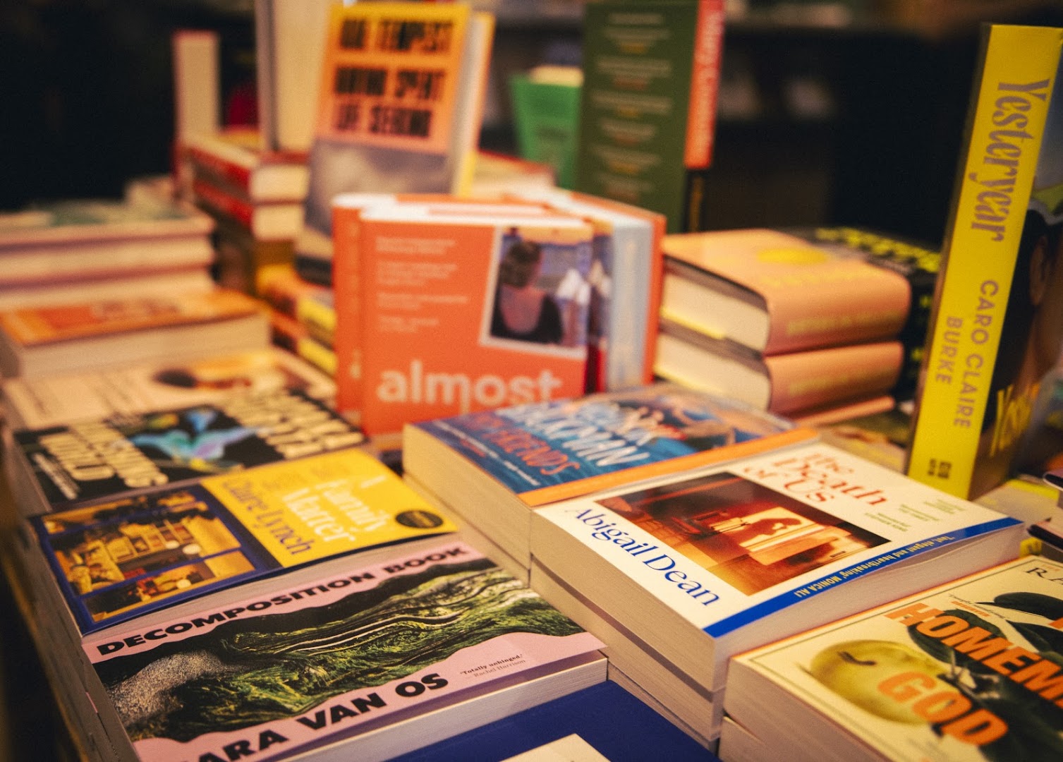 the BookCellar: clear display of shop products