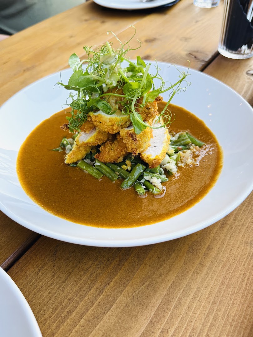 The Pukka Peacock: appetizing, high-quality food photography