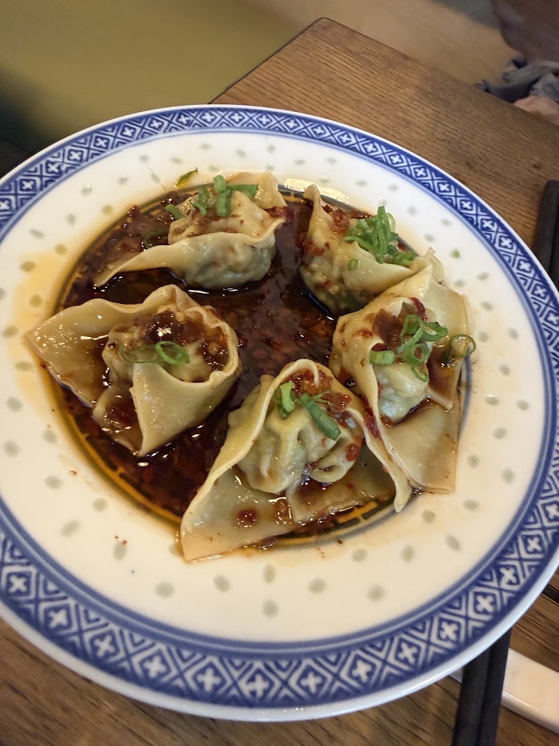 Wangs: appetizing photo of restaurant food