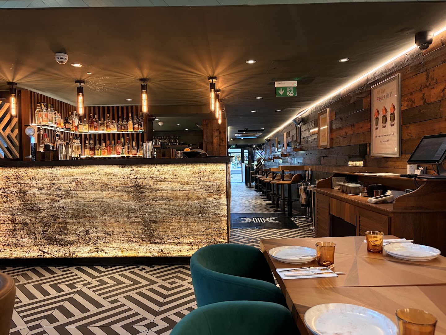 Sekkoya: high quality interior atmosphere shot