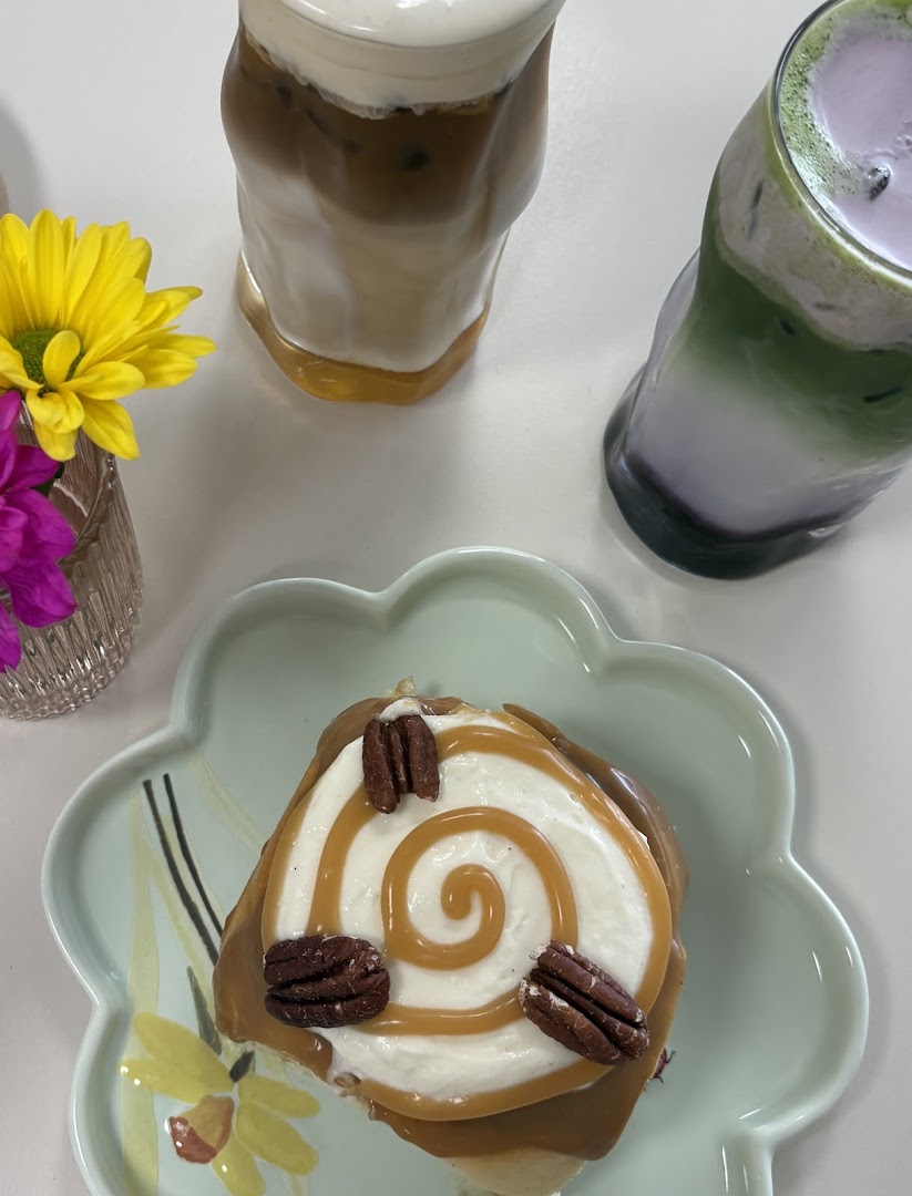 CinnAmore: appetizing food and drink presentation