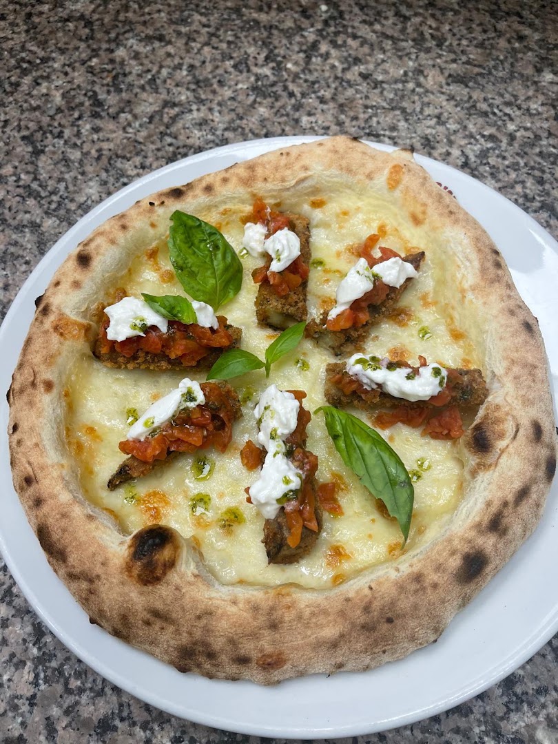 Emanuela's: appetizing, high-quality food photo