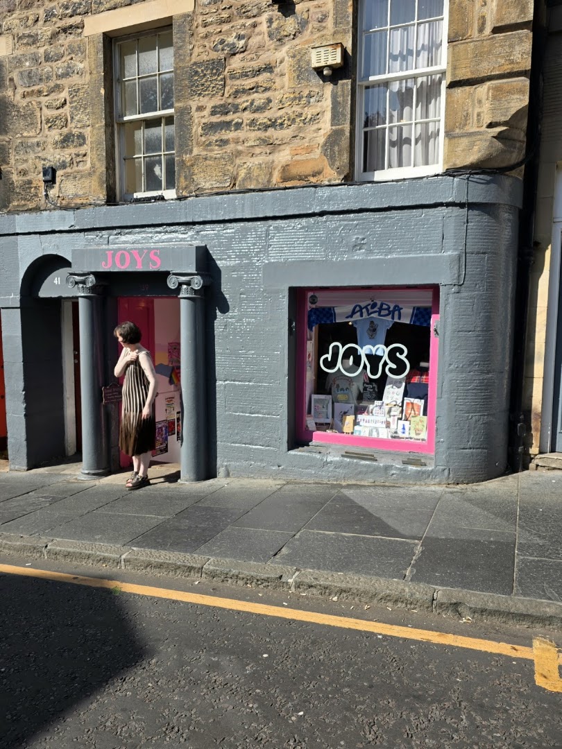 Joys of Edinburgh: clear storefront photo of shop