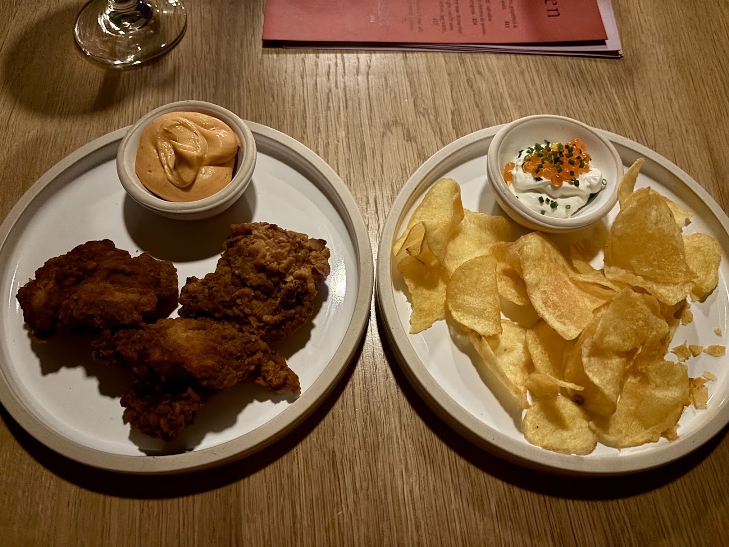 Vivien: appetizing photo of bar food
