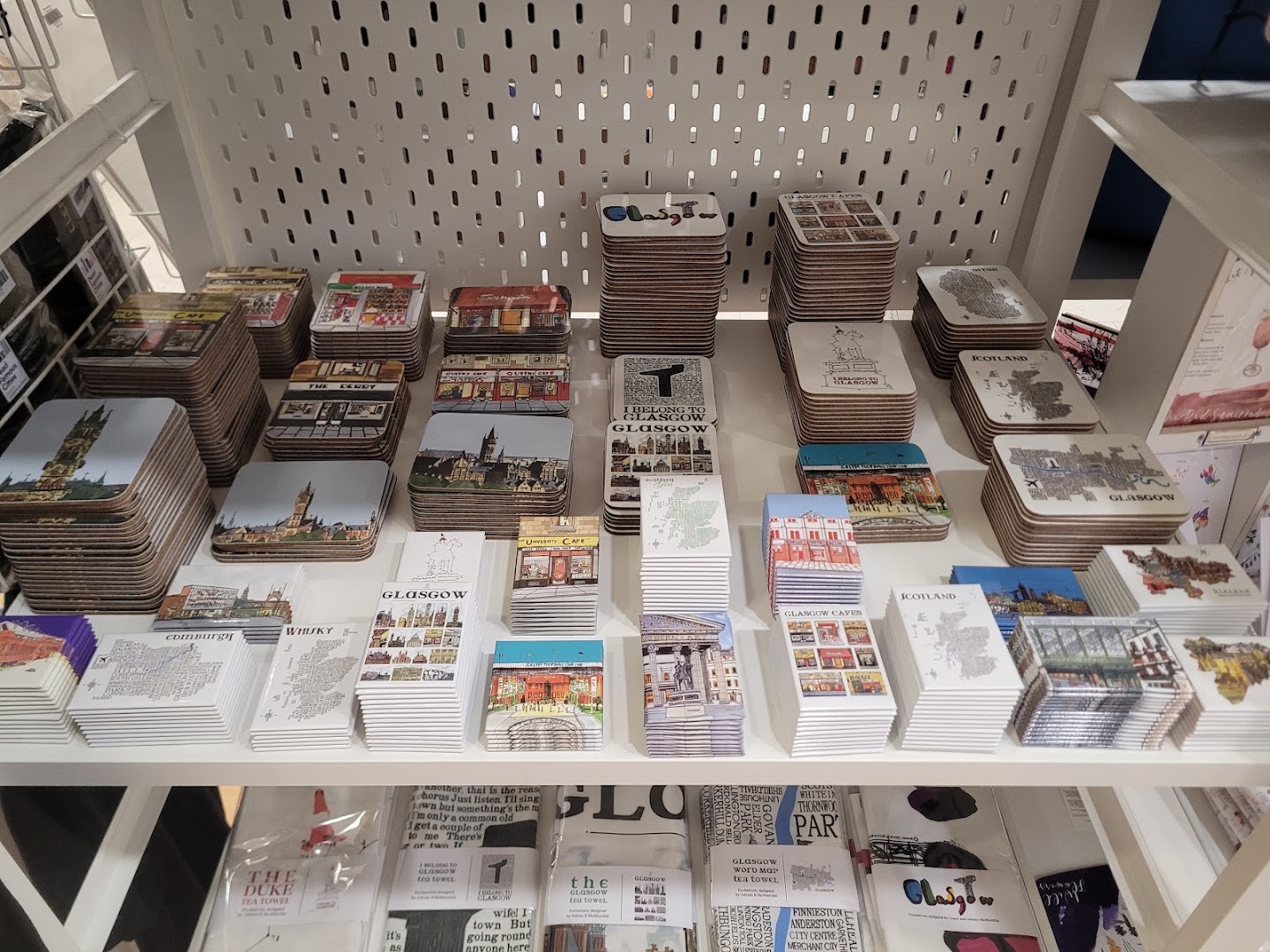 Scottish Design Exchange: clear display of shop products