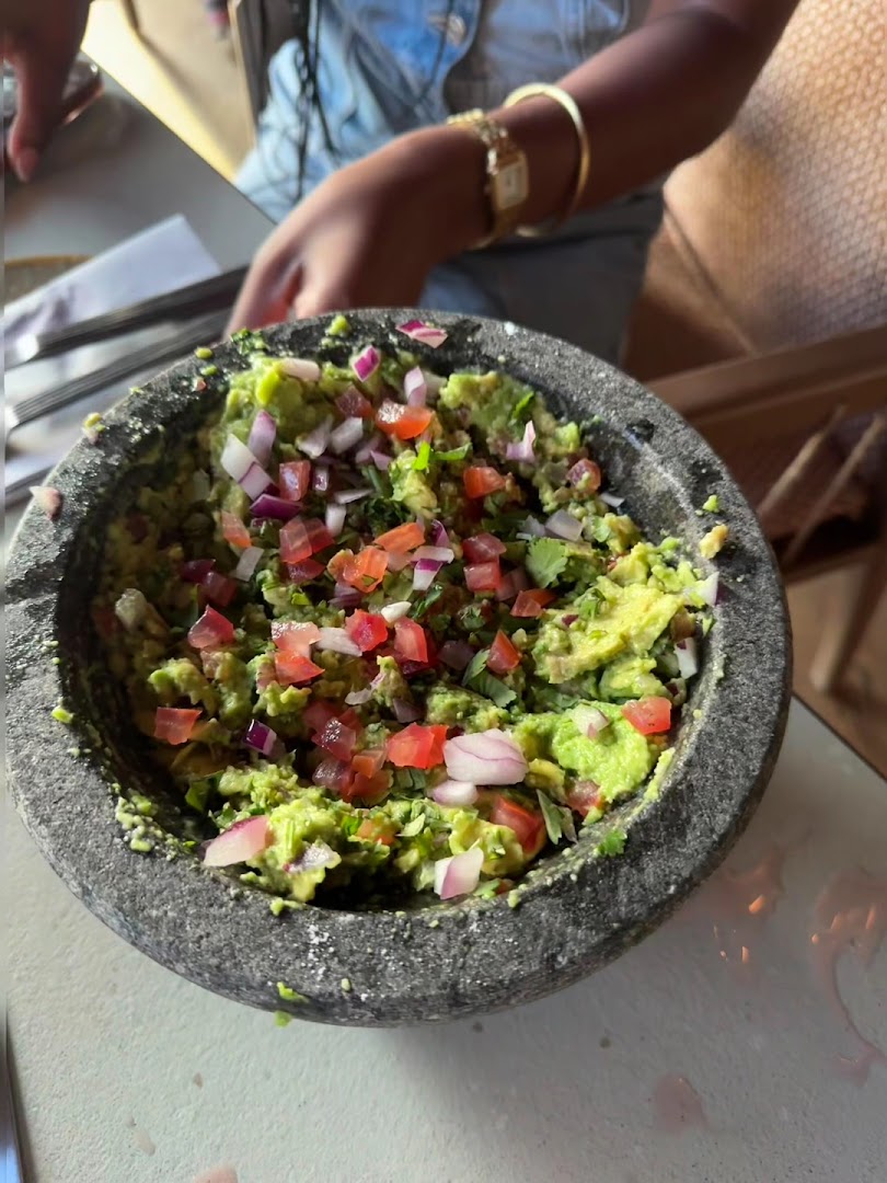 Azotea: appetizing photo of restaurant food