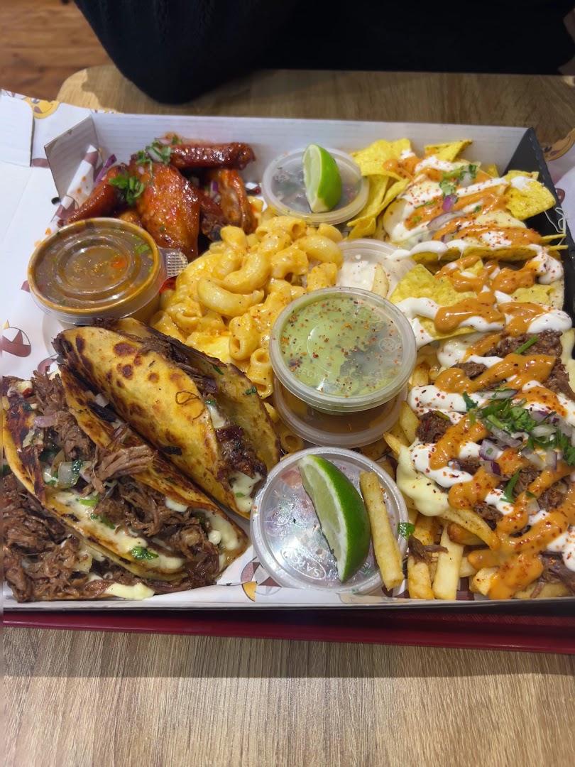 Birria Boyz: appetizing photo of restaurant food