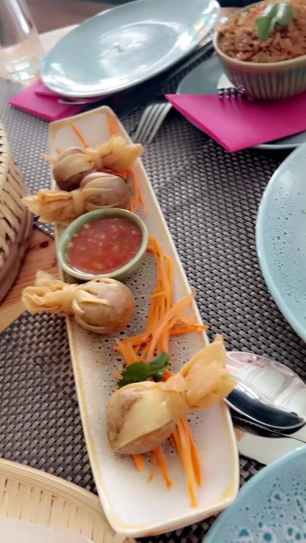 Giggling Squid: appetizing photo of restaurant food