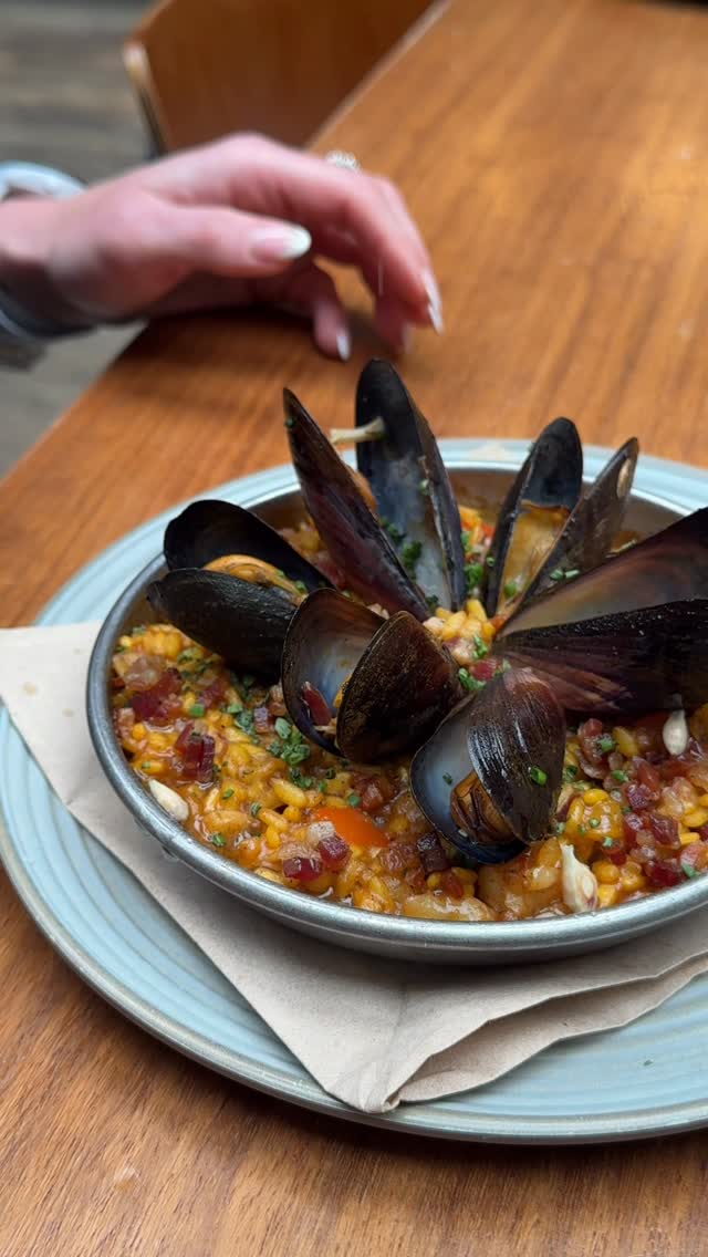 Club Fish: appetizing, high-quality food photography