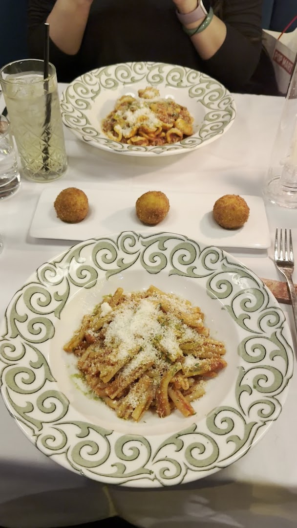 Ninello's: appetizing food presentation and quality