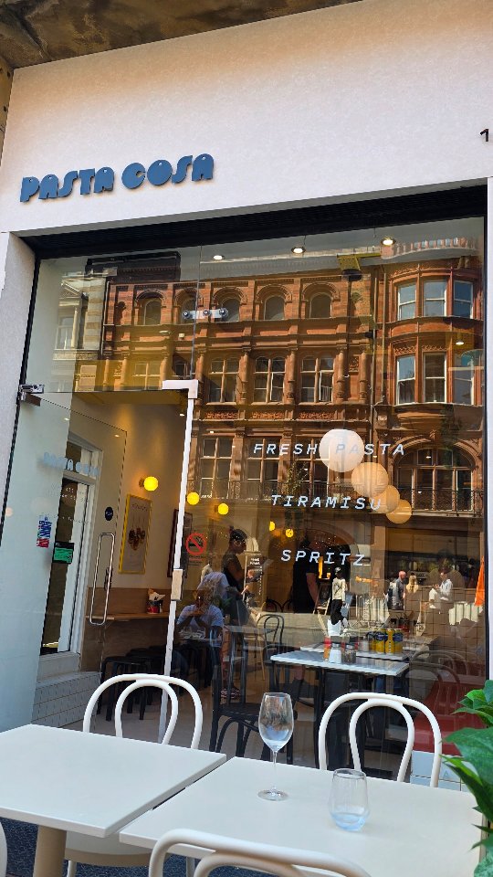 Pasta Cosa: clear view of restaurant interior