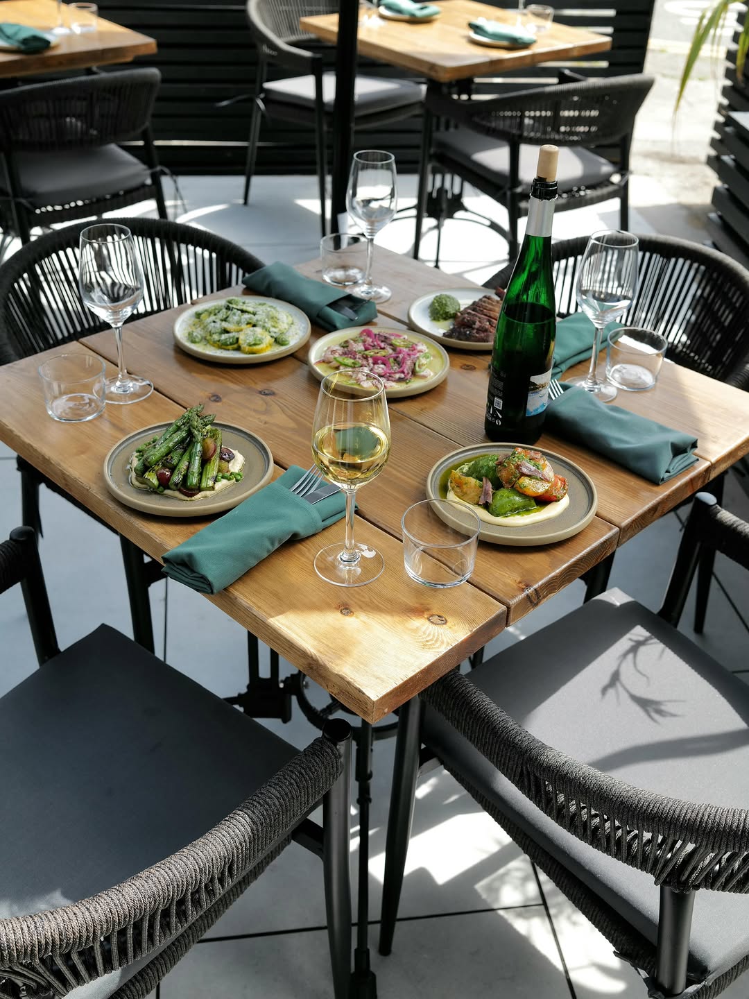 Pilgrim: appealing, high-quality food photography