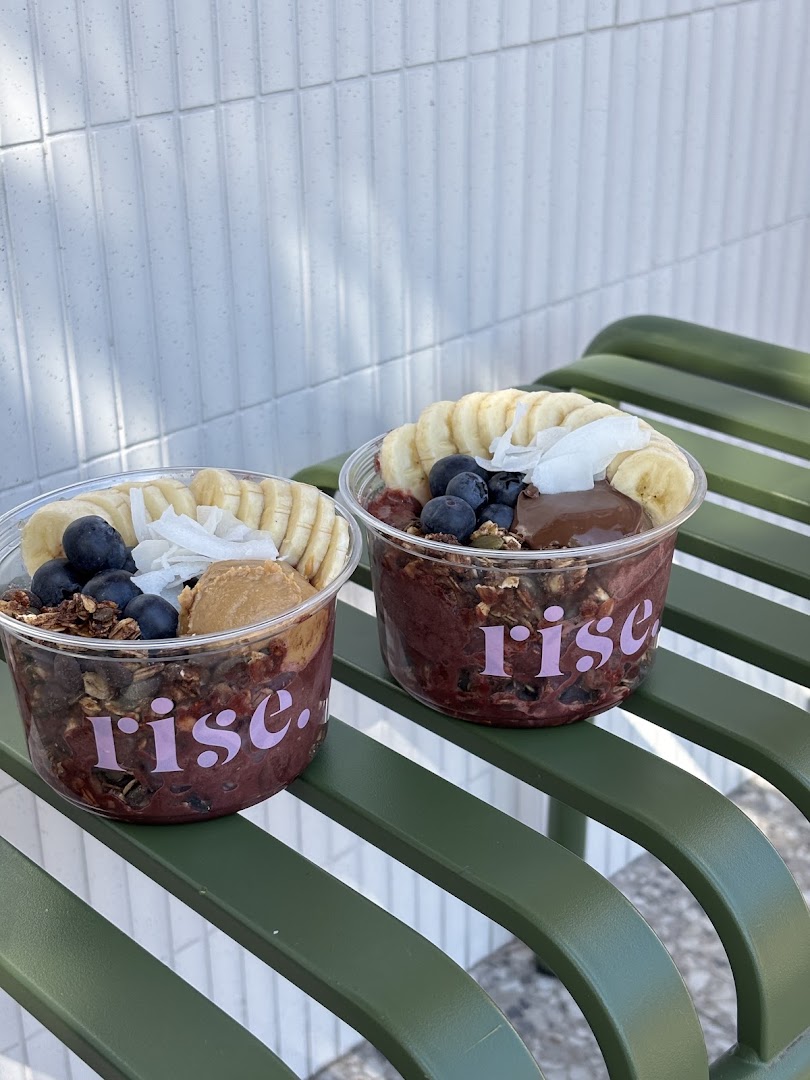 Rise: appetizing food photo with branding