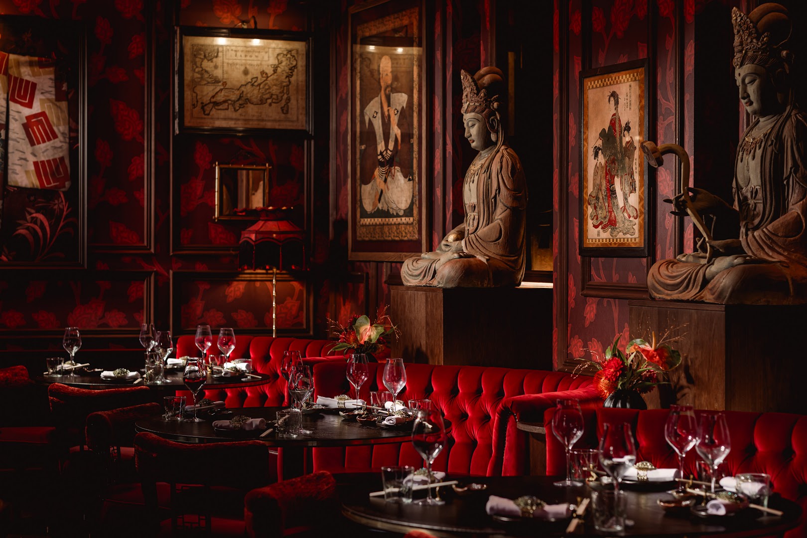 The Ivy Asia Liverpool: high quality interior atmosphere shot