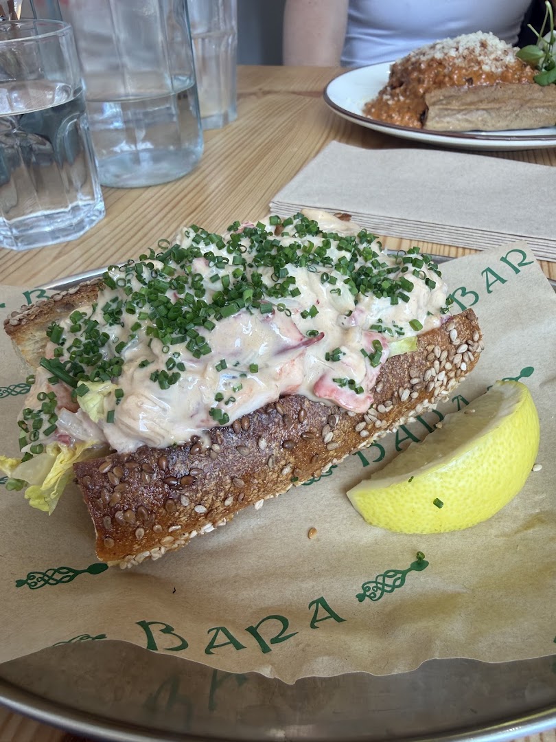Bara: appetizing photo of bar food
