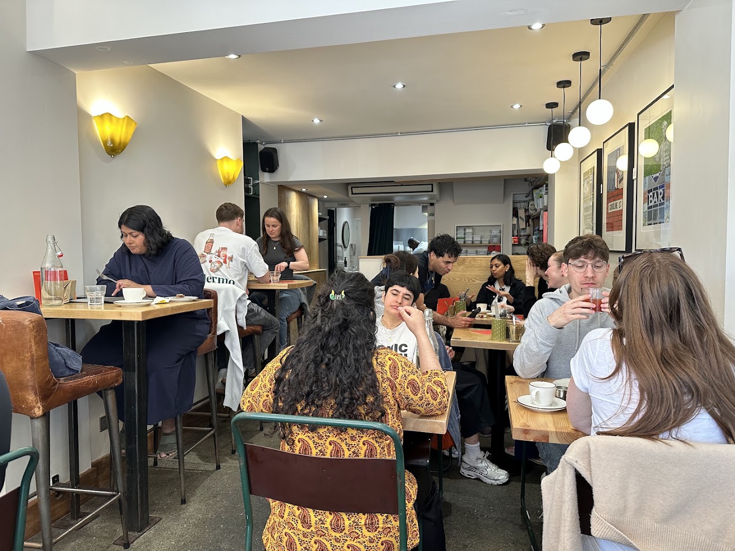 Bara: inviting atmosphere and patrons