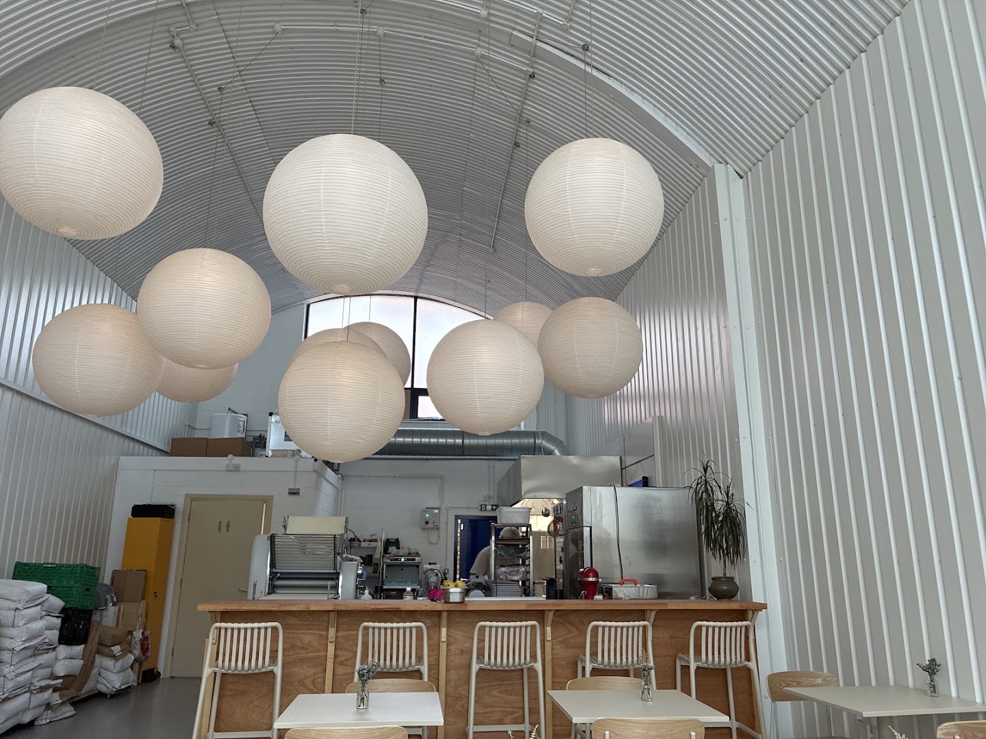 Burnt: clear, inviting interior atmosphere