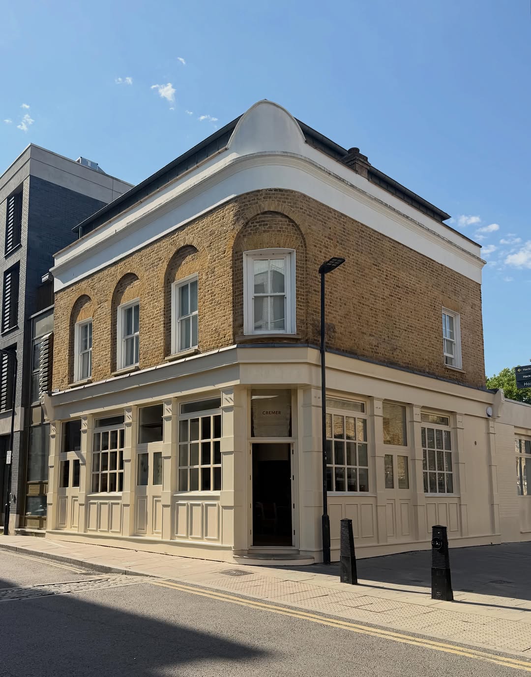 Cremer: clear exterior shot of venue