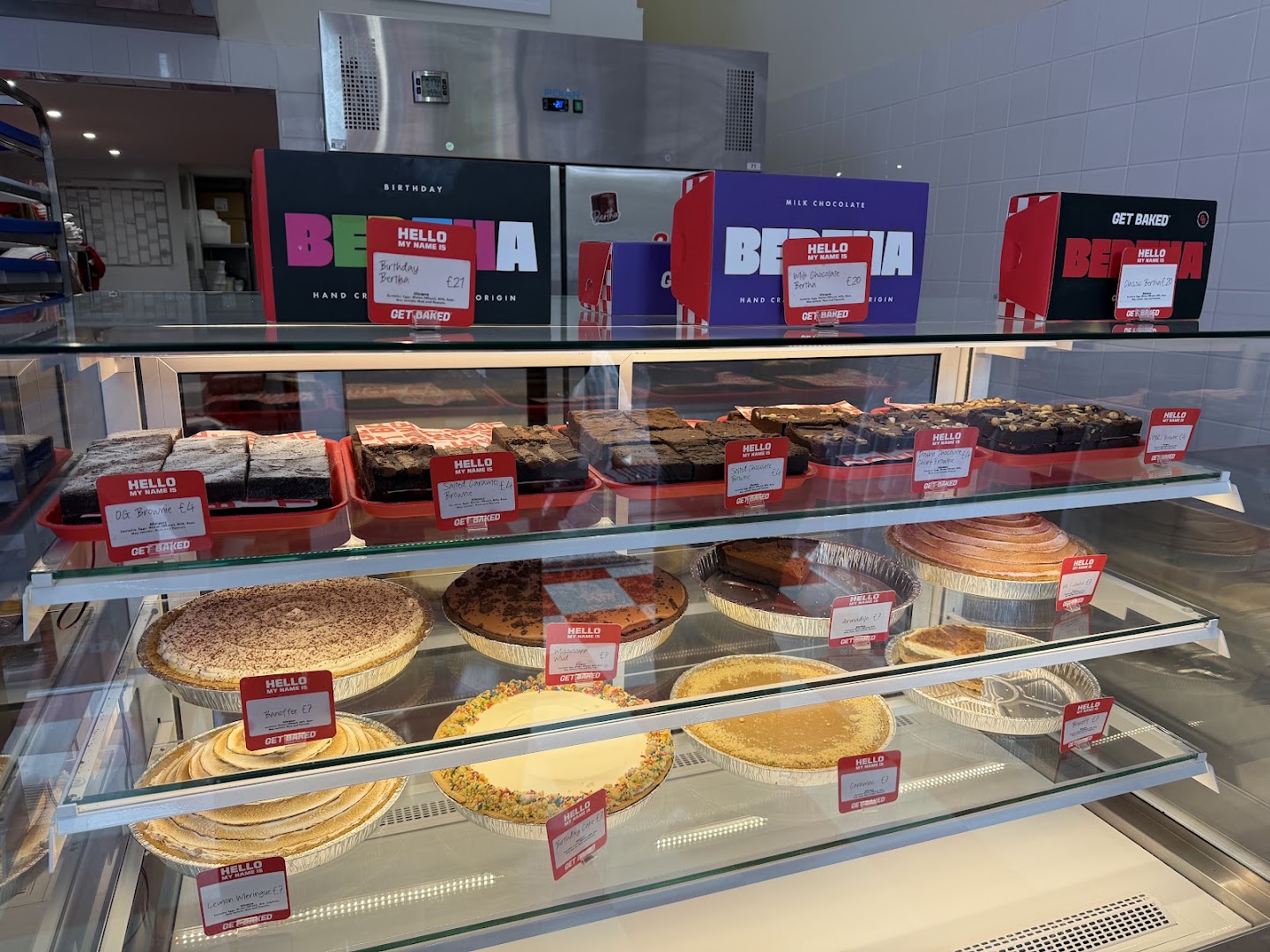 Get Baked: clear display of food products
