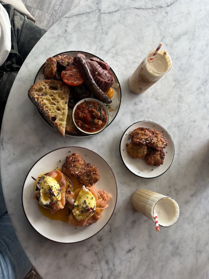 Layla's: appetizing, high-quality food photography