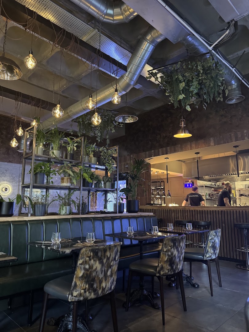 Lennox: high quality interior atmosphere shot