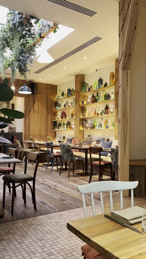 Pip: inviting and high-quality interior shot