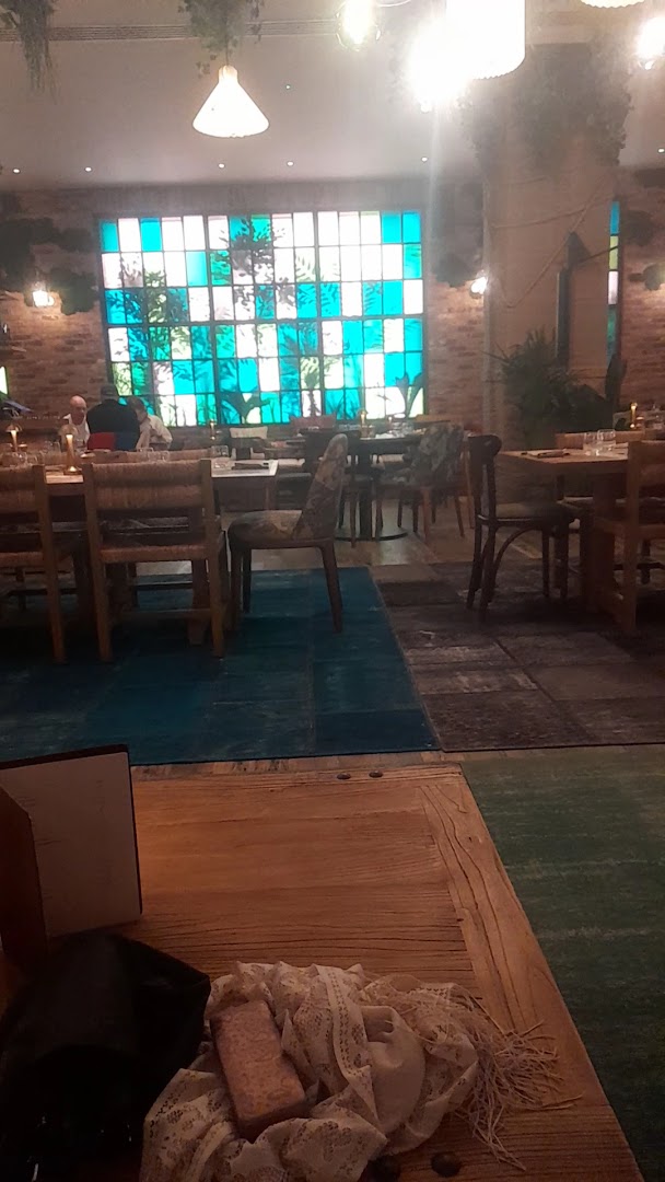 Pip: restaurant interior and atmosphere
