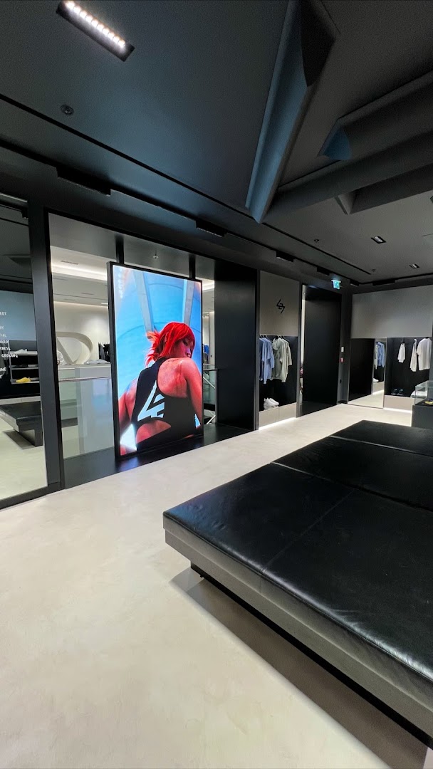 Represent Manchester: professional interior shop photography